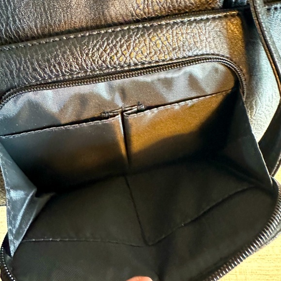 LAURA SCOTT black Crossbody bag. - Picture 9 of 10